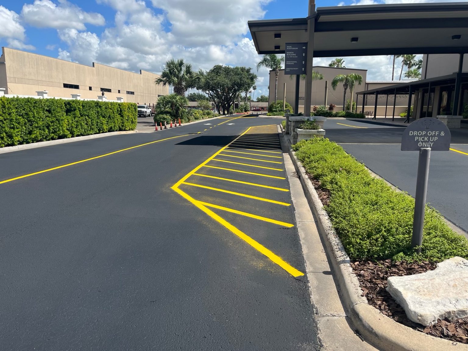 Drive lane and drop-off area pavement markings